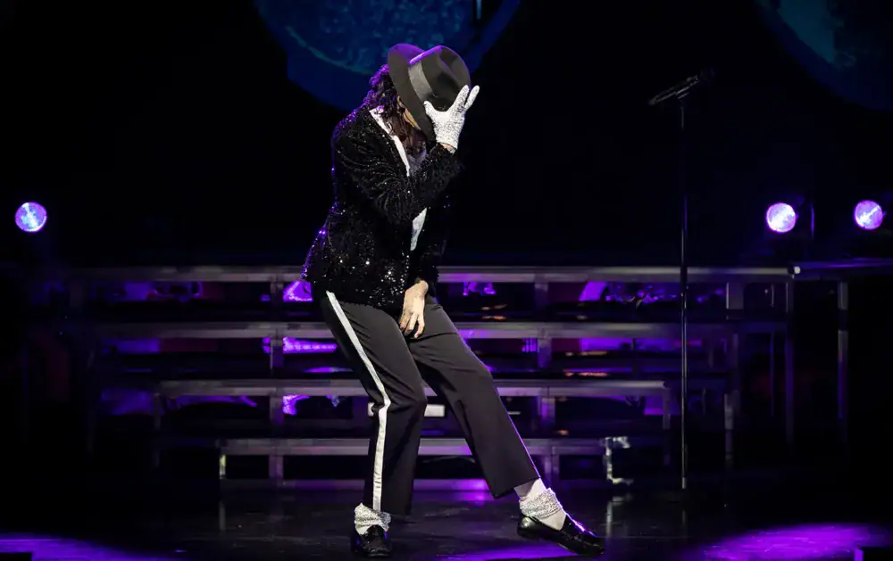 BEAT-IT_Showbild_03cHaraldFuhr-Song-Billie-Jean_Andere-1000x0-c-default